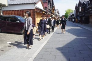 おかげ横丁の中を歩いて･･･の様子
