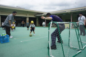 『⚽サッカー』キーパーに止められないように、よく狙って・・・!!の様子