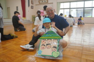 そして、子どもたちが心を込めて作ったプレゼント🎁の様子