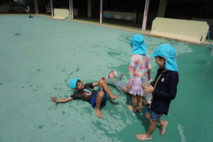 寝転んで・・・気持ち～！の様子