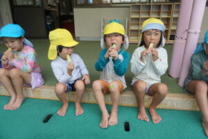 おやつはポッキンアイス！の様子
