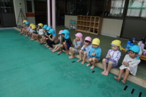 みんなで食べると美味しいね♪新学期にまた元気なみんなに会える日を楽しみにしています。の様子