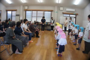 おじいちゃん、おばあちゃん楽しい時間をありがとうございました！の様子